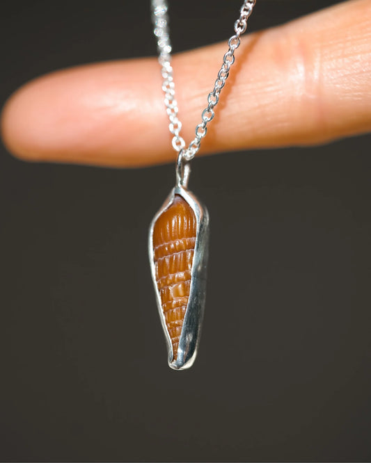 Minimalist natural shell necklace with gold-tone chain